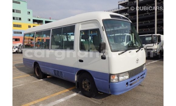 Ra Imported Toyota Coaster funfun Ọkọ̀ in Import - Dubai ni Ashanti Ra Imported Toyota Coaster funfun Ọkọ̀ in Import - Dubai ni Ashanti
