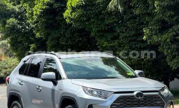 Ra Àlòkù Toyota RAV4 Miiran Ọkọ̀ in Accra ni Greater Accra Ra Àlòkù Toyota RAV4 Miiran Ọkọ̀ in Accra ni Greater Accra