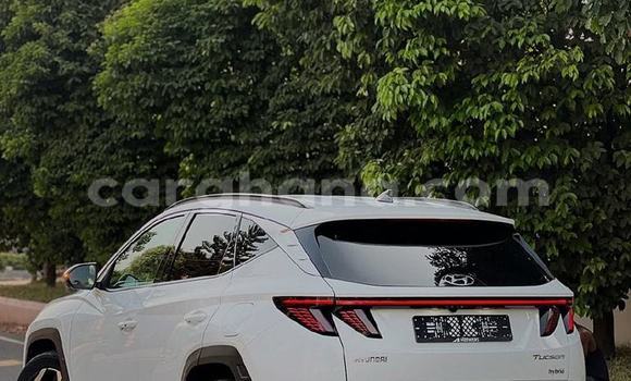 Ra Àlòkù Hyundai Tucson funfun Ọkọ̀ in Kumasi ni Ashanti Ra Àlòkù Hyundai Tucson funfun Ọkọ̀ in Kumasi ni Ashanti