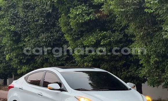 Ra Àlòkù Hyundai Avante funfun Ọkọ̀ in Accra ni Greater Accra Ra Àlòkù Hyundai Avante funfun Ọkọ̀ in Accra ni Greater Accra