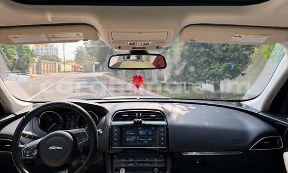 Ra Àlòkù Jaguar F-Pace funfun Ọkọ̀ in Accra ni Greater Accra Ra Àlòkù Jaguar F-Pace funfun Ọkọ̀ in Accra ni Greater Accra