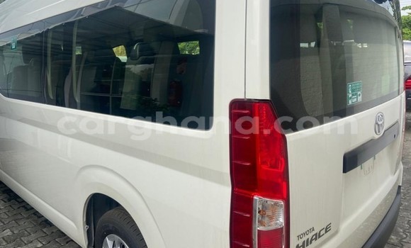 Buy Used Toyota Hiace White Car in Sekondi–Takoradi Metropolitan in Western Buy Used Toyota Hiace White Car in Sekondi–Takoradi Metropolitan in Western