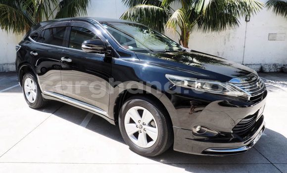 Ra Àlòkù Toyota Harrier Black Ọkọ̀ in Accra ni Greater Accra Ra Àlòkù Toyota Harrier Black Ọkọ̀ in Accra ni Greater Accra