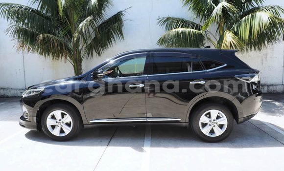 Ra Àlòkù Toyota Harrier Black Ọkọ̀ in Accra ni Greater Accra Ra Àlòkù Toyota Harrier Black Ọkọ̀ in Accra ni Greater Accra