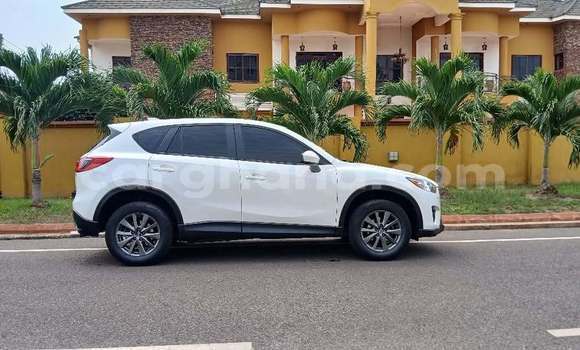 Ra Àlòkù Mazda CX-5 funfun Ọkọ̀ in Accra ni Greater Accra Ra Àlòkù Mazda CX-5 funfun Ọkọ̀ in Accra ni Greater Accra