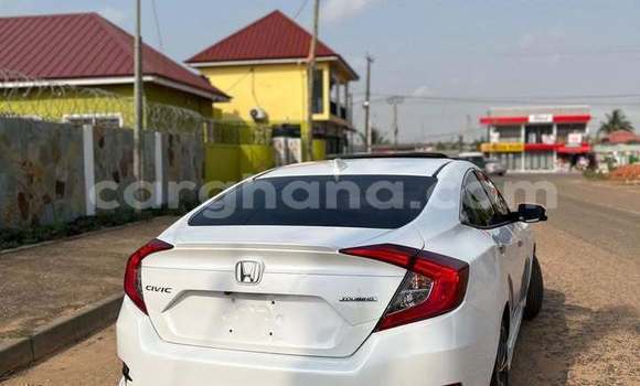 Ra Àlòkù Honda Civic funfun Ọkọ̀ in Accra ni Greater Accra Ra Àlòkù Honda Civic funfun Ọkọ̀ in Accra ni Greater Accra
