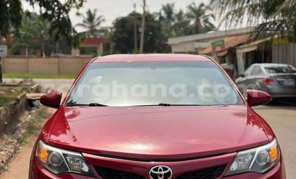 Ra Àlòkù Toyota Camry Red Ọkọ̀ in Accra ni Greater Accra