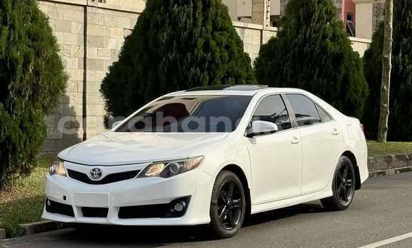 Buy Used Toyota Camry White Car in Accra in Greater Accra Buy Used Toyota Camry White Car in Accra in Greater Accra