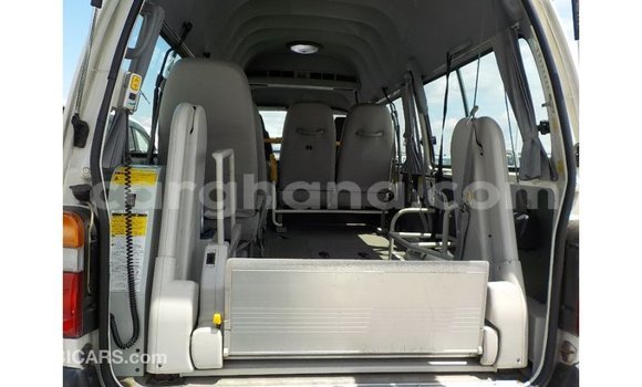 Buy Import Toyota Hiace White Car in Import - Dubai in Ashanti Buy Import Toyota Hiace White Car in Import - Dubai in Ashanti