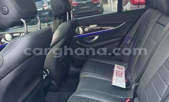 Ra Àlòkù Mercedes‒Benz E–Class Black Ọkọ̀ in Accra ni Greater Accra Ra Àlòkù Mercedes‒Benz E–Class Black Ọkọ̀ in Accra ni Greater Accra