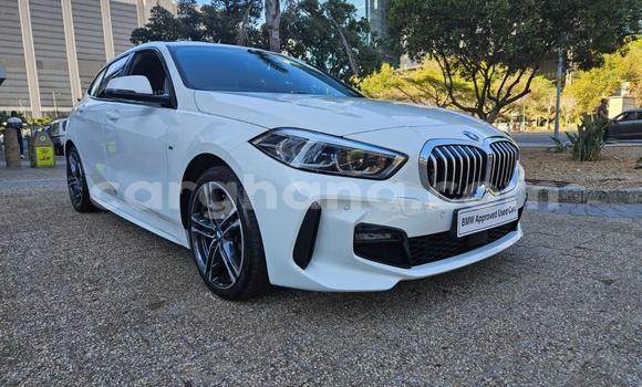 Ra Àlòkù BMW 1-Series funfun Ọkọ̀ in Accra ni Greater Accra