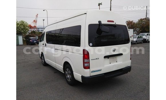 Ra Imported Toyota Hiace funfun Ọkọ̀ in Import - Dubai ni Ashanti Ra Imported Toyota Hiace funfun Ọkọ̀ in Import - Dubai ni Ashanti