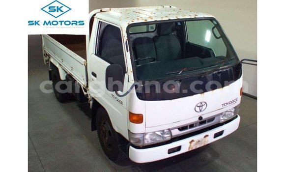 Ra Imported Toyota Dyna funfun Ọkọ̀ in Import - Dubai ni Ashanti Ra Imported Toyota Dyna funfun Ọkọ̀ in Import - Dubai ni Ashanti