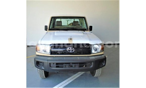 Buy Import Toyota Land Cruiser Beige Car in Import - Dubai in Ashanti Buy Import Toyota Land Cruiser Beige Car in Import - Dubai in Ashanti