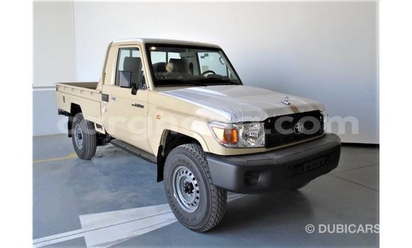 Buy Import Toyota Land Cruiser Beige Car in Import - Dubai in Ashanti Buy Import Toyota Land Cruiser Beige Car in Import - Dubai in Ashanti