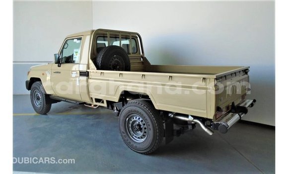 Buy Import Toyota Land Cruiser Beige Car in Import - Dubai in Ashanti Buy Import Toyota Land Cruiser Beige Car in Import - Dubai in Ashanti