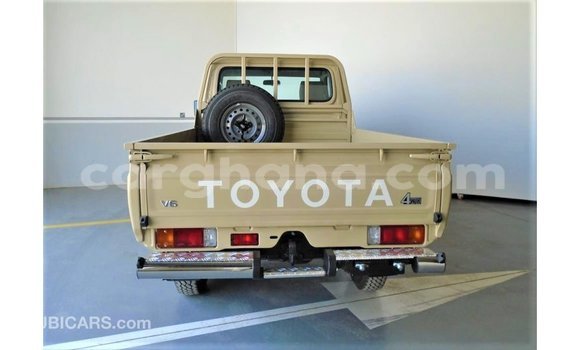 Buy Import Toyota Land Cruiser Beige Car in Import - Dubai in Ashanti Buy Import Toyota Land Cruiser Beige Car in Import - Dubai in Ashanti