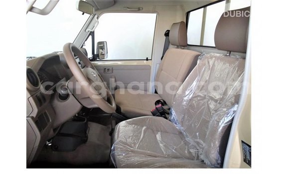 Buy Import Toyota Land Cruiser Beige Car in Import - Dubai in Ashanti Buy Import Toyota Land Cruiser Beige Car in Import - Dubai in Ashanti