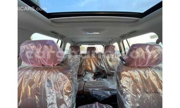 Ra Imported Toyota Land Cruiser funfun Ọkọ̀ in Import - Dubai ni Ashanti Ra Imported Toyota Land Cruiser funfun Ọkọ̀ in Import - Dubai ni Ashanti