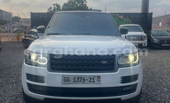 Buy Used Land Rover Range Rover Vogue White Car in Accra in Greater Accra