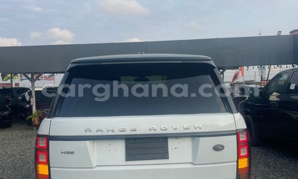 Sayi Na hannu Land Rover Range Rover Vogue White Mota in Accra a Greater Accra Sayi Na hannu Land Rover Range Rover Vogue White Mota in Accra a Greater Accra