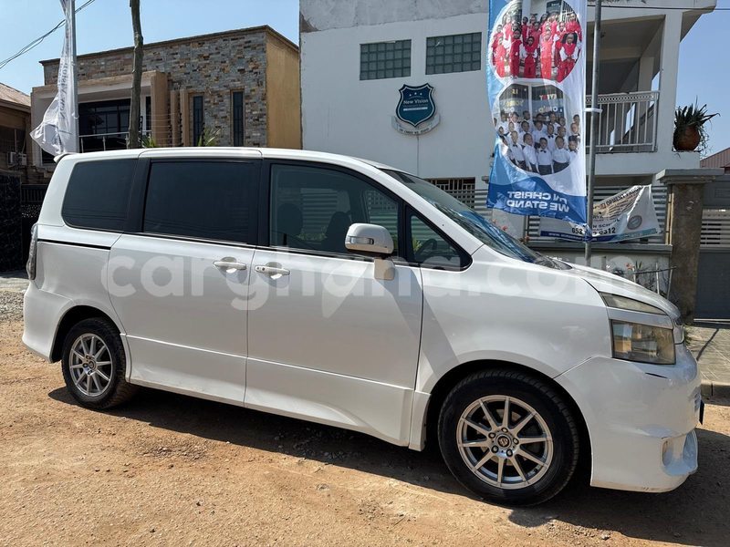 Big with watermark toyota voxy eastern abetifi 60265