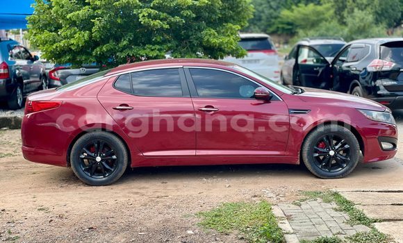 Sayi Na hannu Kia Optima Red Mota in Awutu Senya a Tsakiya Sayi Na hannu Kia Optima Red Mota in Awutu Senya a Tsakiya