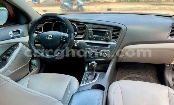 Sayi Na hannu Kia Optima Red Mota in Awutu Senya a Tsakiya Sayi Na hannu Kia Optima Red Mota in Awutu Senya a Tsakiya