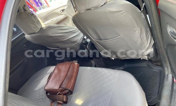 Sayi Na hannu Toyota Yaris Red Mota in Accra a Greater Accra Sayi Na hannu Toyota Yaris Red Mota in Accra a Greater Accra