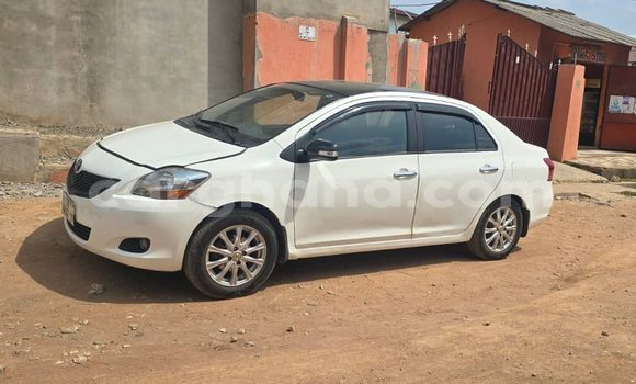 Sayi Na hannu Toyota Yaris White Mota in Accra a Greater Accra Sayi Na hannu Toyota Yaris White Mota in Accra a Greater Accra