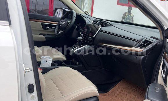 Sayi Na hannu Honda CR–V White Mota in Accra a Greater Accra Sayi Na hannu Honda CR–V White Mota in Accra a Greater Accra