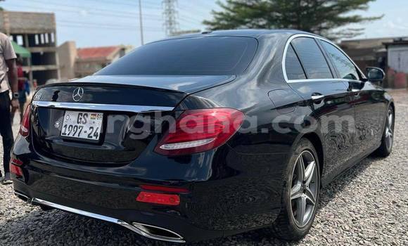 Sayi Na hannu Mercedes‒Benz E–Class Black Mota in Accra a Greater Accra Sayi Na hannu Mercedes‒Benz E–Class Black Mota in Accra a Greater Accra