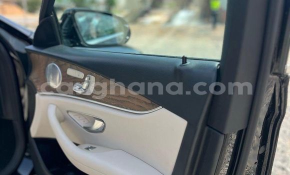 Sayi Na hannu Mercedes‒Benz E–Class Black Mota in Accra a Greater Accra Sayi Na hannu Mercedes‒Benz E–Class Black Mota in Accra a Greater Accra