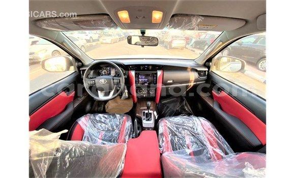 Ra Imported Toyota Fortuner funfun Ọkọ̀ in Import - Dubai ni Ashanti Ra Imported Toyota Fortuner funfun Ọkọ̀ in Import - Dubai ni Ashanti