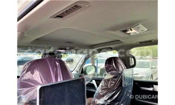 Sayi Imported Toyota Land Cruiser White Mota in Import - Dubai a Ashanti Sayi Imported Toyota Land Cruiser White Mota in Import - Dubai a Ashanti