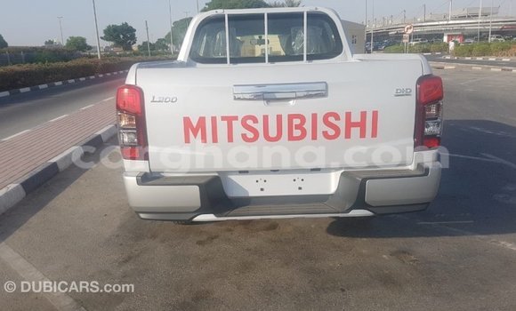 Buy Import Mitsubishi L200 White Car in Import - Dubai in Ashanti Buy Import Mitsubishi L200 White Car in Import - Dubai in Ashanti