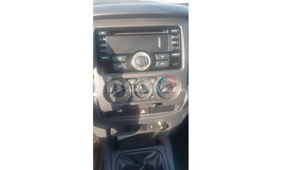 Buy Import Mitsubishi L200 White Car in Import - Dubai in Ashanti Buy Import Mitsubishi L200 White Car in Import - Dubai in Ashanti