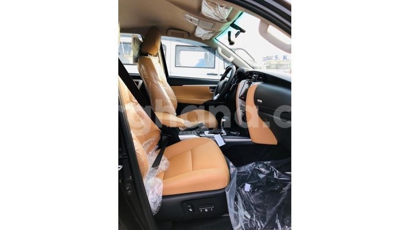 Big with watermark toyota fortuner ashanti import dubai 10901