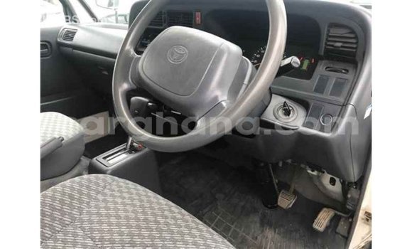 Sayi Imported Toyota Hiace White Mota in Import - Dubai a Ashanti Sayi Imported Toyota Hiace White Mota in Import - Dubai a Ashanti