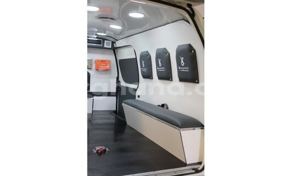 Buy Import Toyota Hiace White Car in Import - Dubai in Ashanti Buy Import Toyota Hiace White Car in Import - Dubai in Ashanti