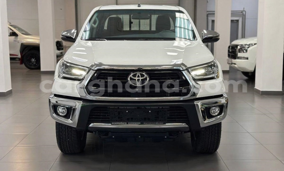 Buy New Toyota Hilux White Car in Tema in Greater Accra Buy New Toyota Hilux White Car in Tema in Greater Accra