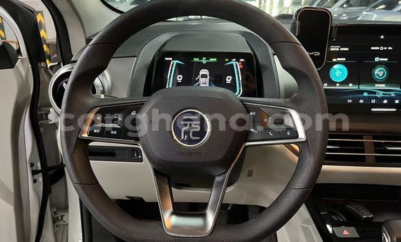 Sayi Na hannu BYD Yuan pro White Mota in Accra a Greater Accra Sayi Na hannu BYD Yuan pro White Mota in Accra a Greater Accra