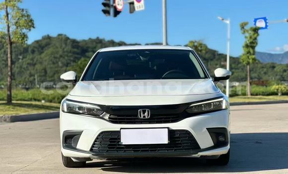 Sayi Na hannu Honda Civic White Mota in Accra a Greater Accra Sayi Na hannu Honda Civic White Mota in Accra a Greater Accra