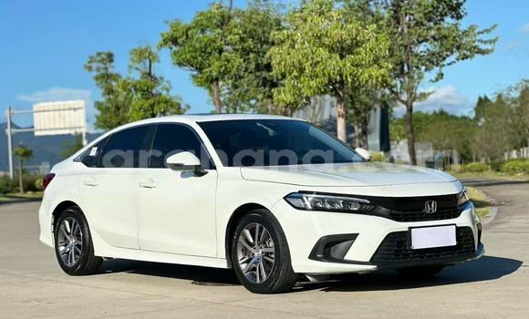 Sayi Na hannu Honda Civic White Mota in Accra a Greater Accra Sayi Na hannu Honda Civic White Mota in Accra a Greater Accra