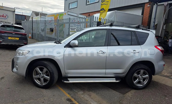 Buy Used Toyota RAV4 Silver Car in Accra in Greater Accra Buy Used Toyota RAV4 Silver Car in Accra in Greater Accra