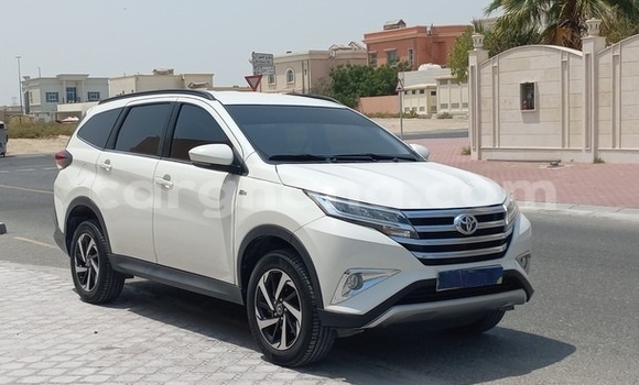 Buy Used Toyota Rush White Car in Accra in Greater Accra Buy Used Toyota Rush White Car in Accra in Greater Accra