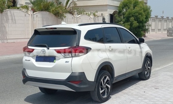 Buy Used Toyota Rush White Car in Accra in Greater Accra Buy Used Toyota Rush White Car in Accra in Greater Accra