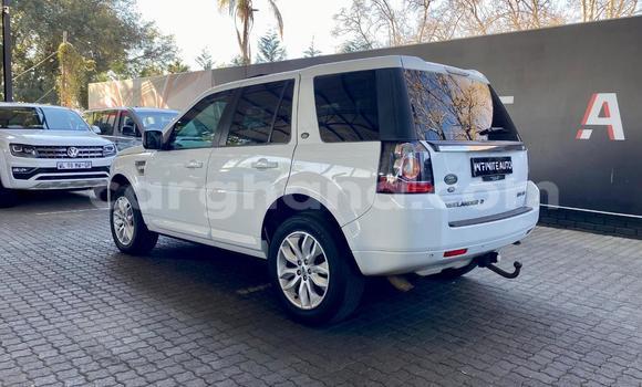 Buy Used Land Rover Freelander White Car in Accra in Greater Accra Buy Used Land Rover Freelander White Car in Accra in Greater Accra