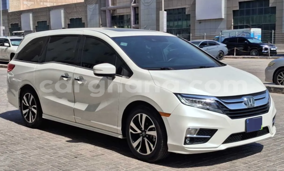 Buy Used Honda Odyssey White Car in Accra in Greater Accra Buy Used Honda Odyssey White Car in Accra in Greater Accra