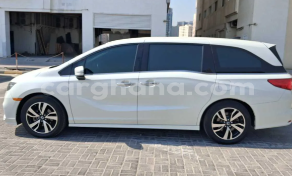 Buy Used Honda Odyssey White Car in Accra in Greater Accra Buy Used Honda Odyssey White Car in Accra in Greater Accra